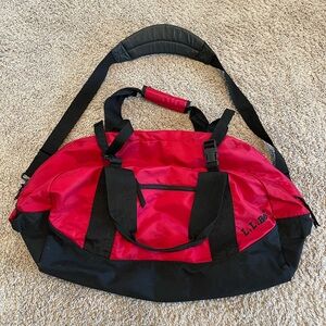 LL Bean Vintage Red Adventure Duffle Bag 26” X 20” Full Top Zip Shoulder Strap L